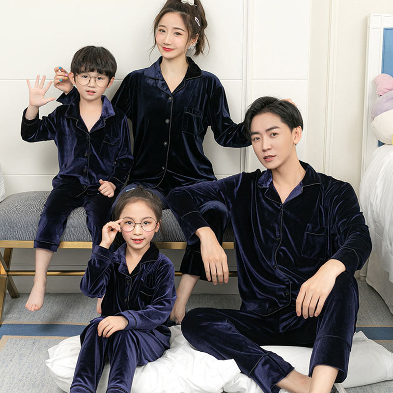 Simple Solid Color Large Size Parent-Child Pajamas